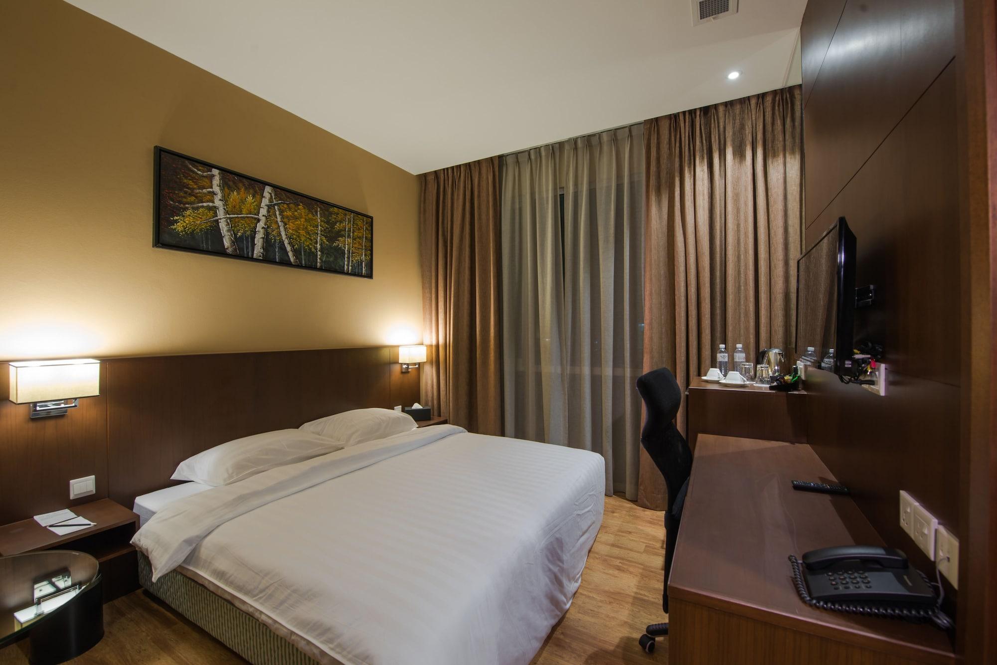 Keoja Hotel Kuala Belait Exterior photo